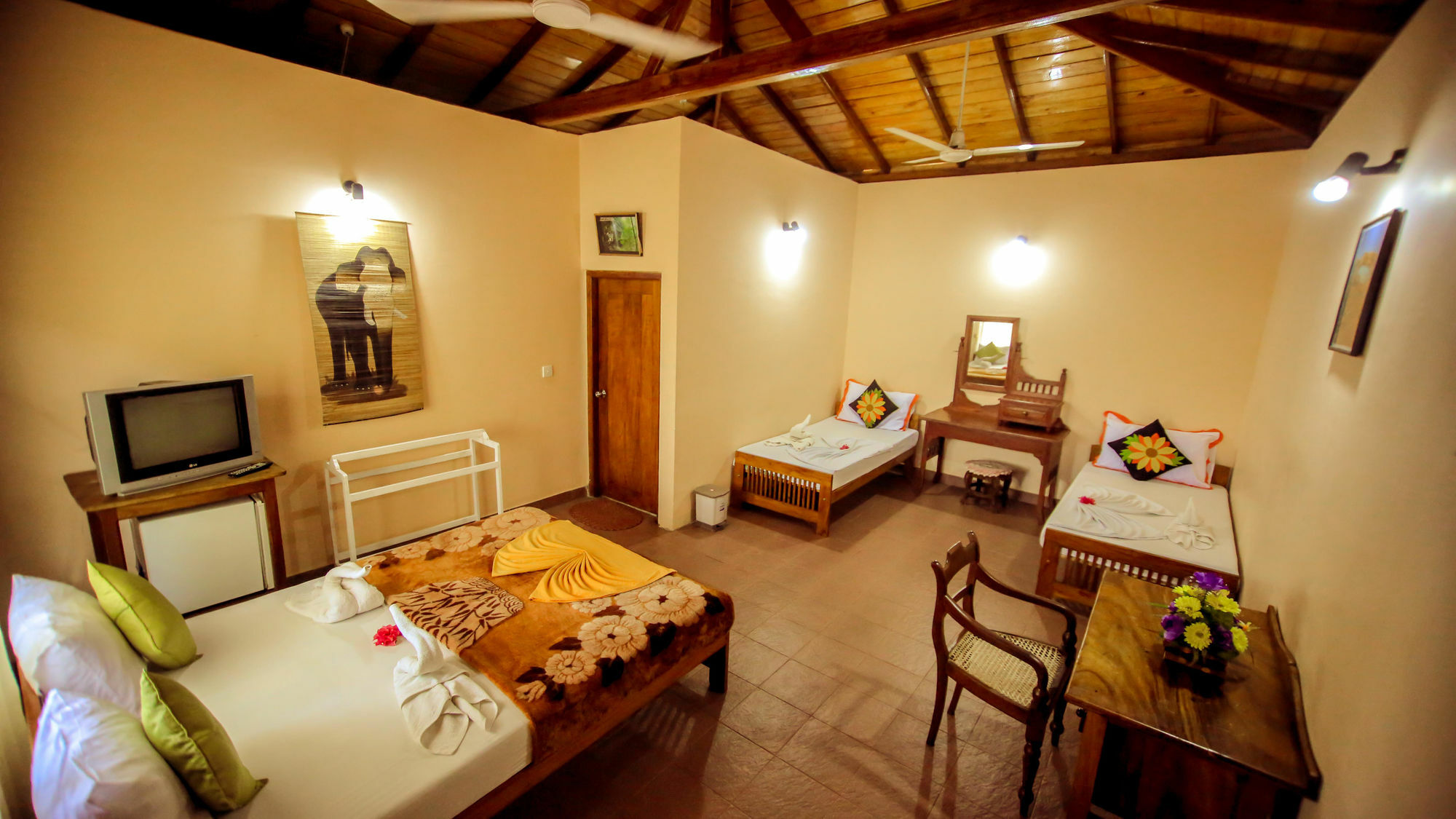 Frangipani Motel Галле Экстерьер фото
